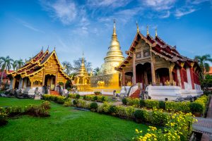 เลือกสถานที่ให้เหมาะสม และใช้บริการรถเช่าอุดร
