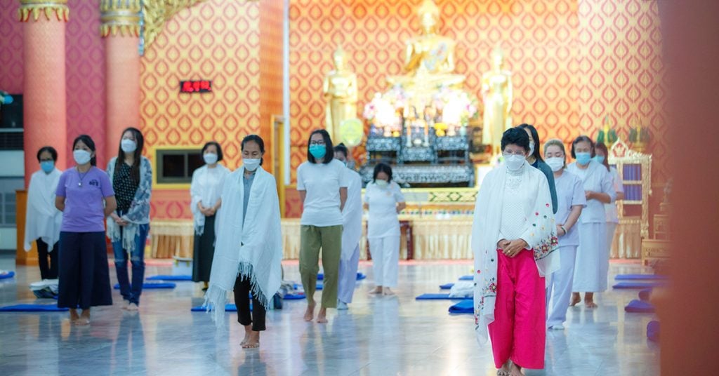 แก้ชง ปีวอกด้วยการ ถือศีล กินมังสวิรัติ ปฏิบัติธรรมปีวอก หรือ ปีลิง