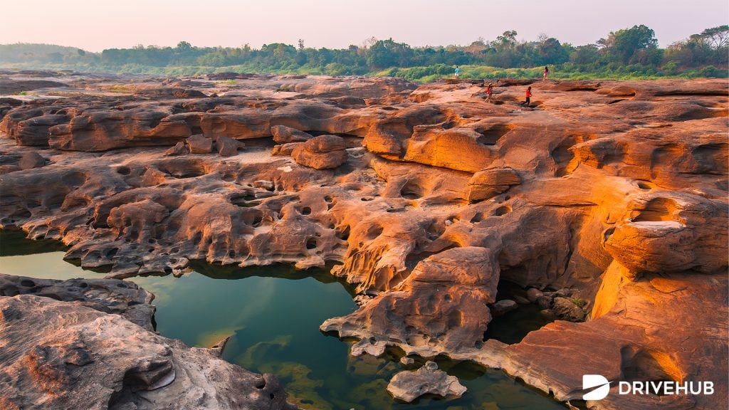 สถานที่ท่องเที่ยวันสงกรานต์ สามพันโบก จ.อุบลราชธานี (Sam Phan Bok)