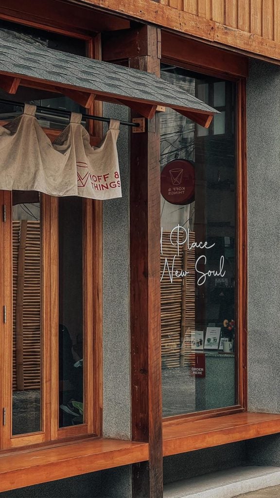 คาเฟ่เชียงใหม่ Koff and Things (คอฟฟ์ แอนด์ ธิงส์)