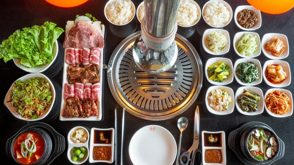 ร้านอาหารเชียงใหม่ ล้ำลำ