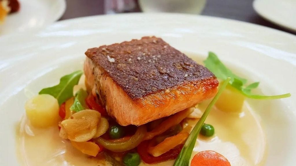 ร้านอาหารกรุงเทพ - เดอะการ์เด้นส์ (The Gardens of Dinsor Palace)