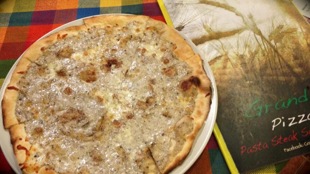 ร้านอาหารกรุงเทพ - แกรน พิซซ่า ลิวิโอ (Granda Pizza Livio)