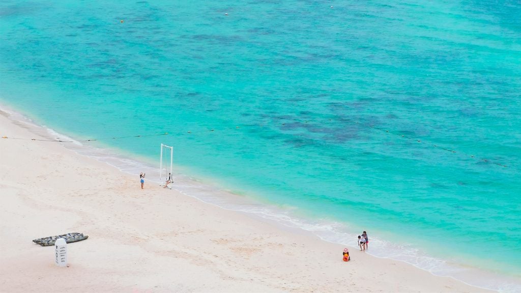 ทะเลใกล้กรุงเทพ - เกาะแสมสาร จังหวัดชลบุรี (Ko Samae San)