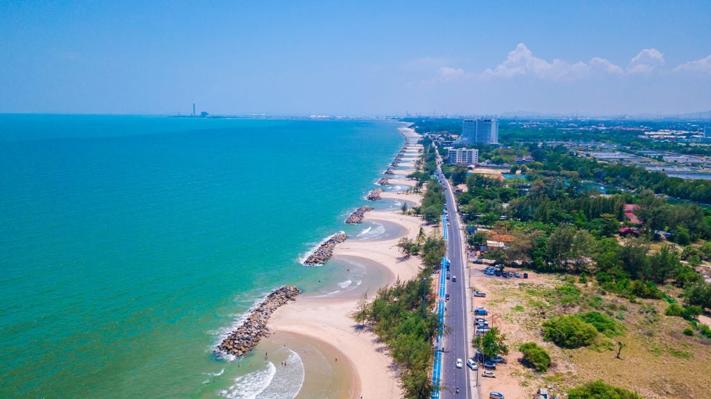 ทะเลใกล้กรุงเทพ - หาดแสงจันทร์ จังหวัดระยอง (Saeng Chan Beach)