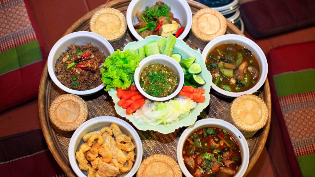 ร้านอาหารเชียงราย ร้านอาหารเหนือโตกตอง (Toke-Tong)