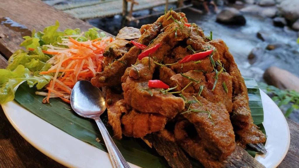 ร้านอาหารน่าน - หัวสะพาน (Hua Sapan Restaurant)