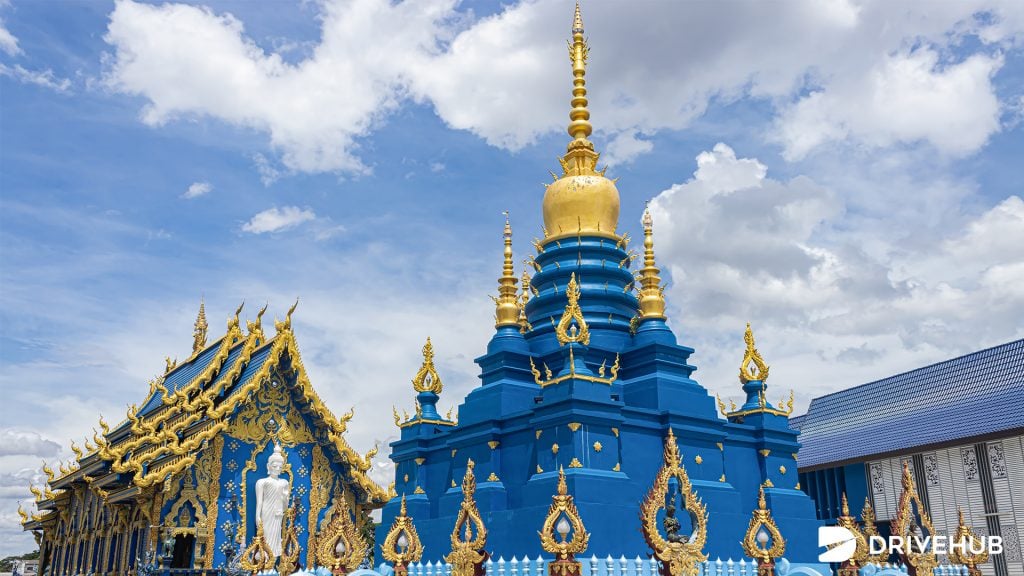 ที่เที่ยวเชียงราย วัดร่องเสือเต้น (Wat Rong Suea Ten)