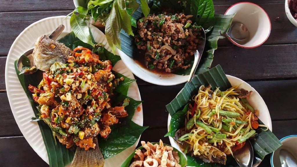 ร้านอาหารน่าน - เฮือนภูคา (Huan Phuka)