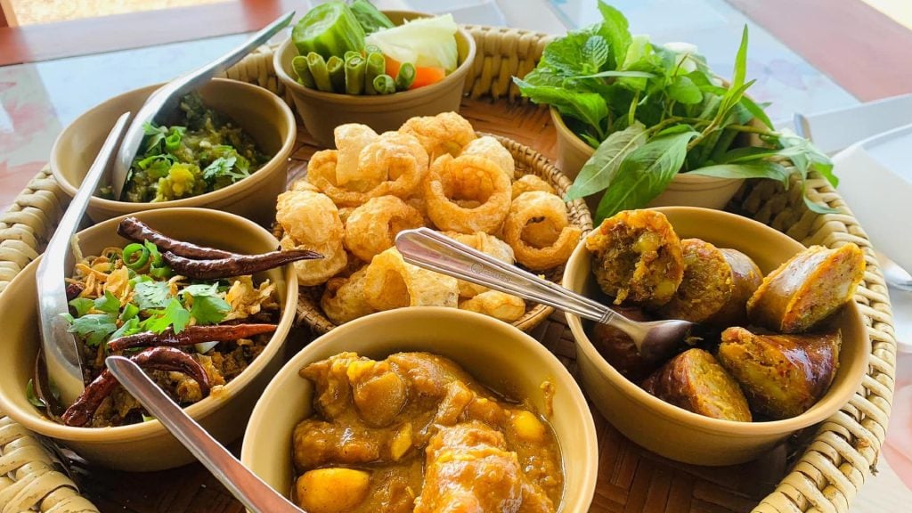 ร้านอาหารน่าน - ร้านอาหารสวนสะเนียน (Suan Ahan Sa Nian Restaurant)