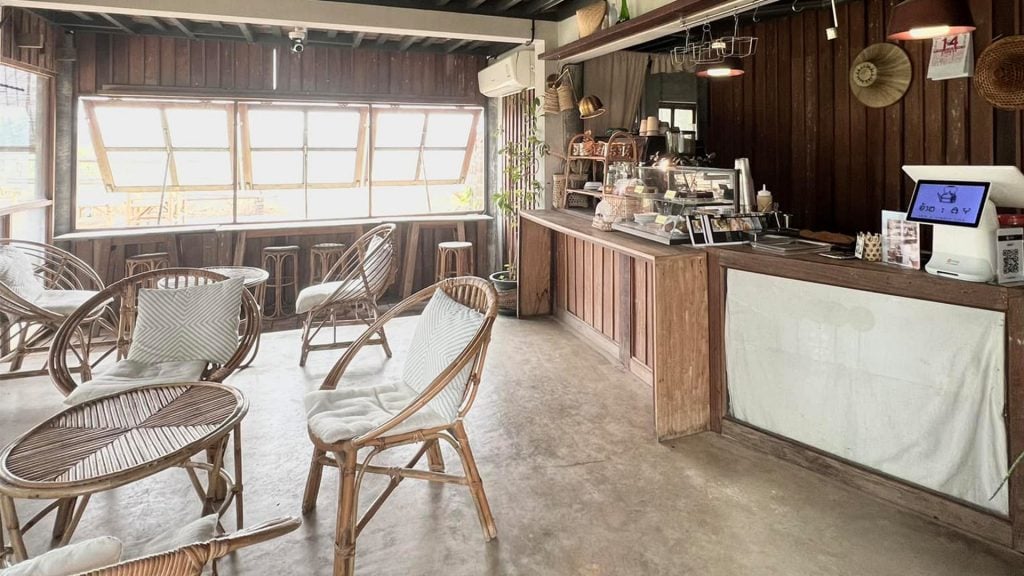 คาเฟ่เชียงราย อ้าย : AY