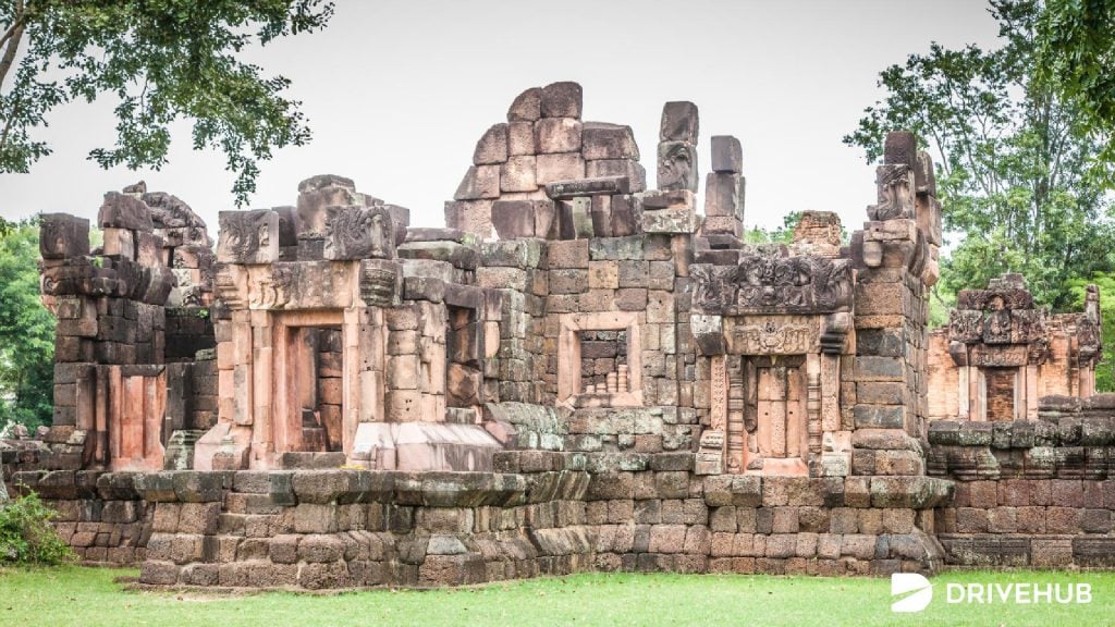 ที่เที่ยวขอนแก่น - ปราสาทเปือยน้อย (Ku Pueai Noi)