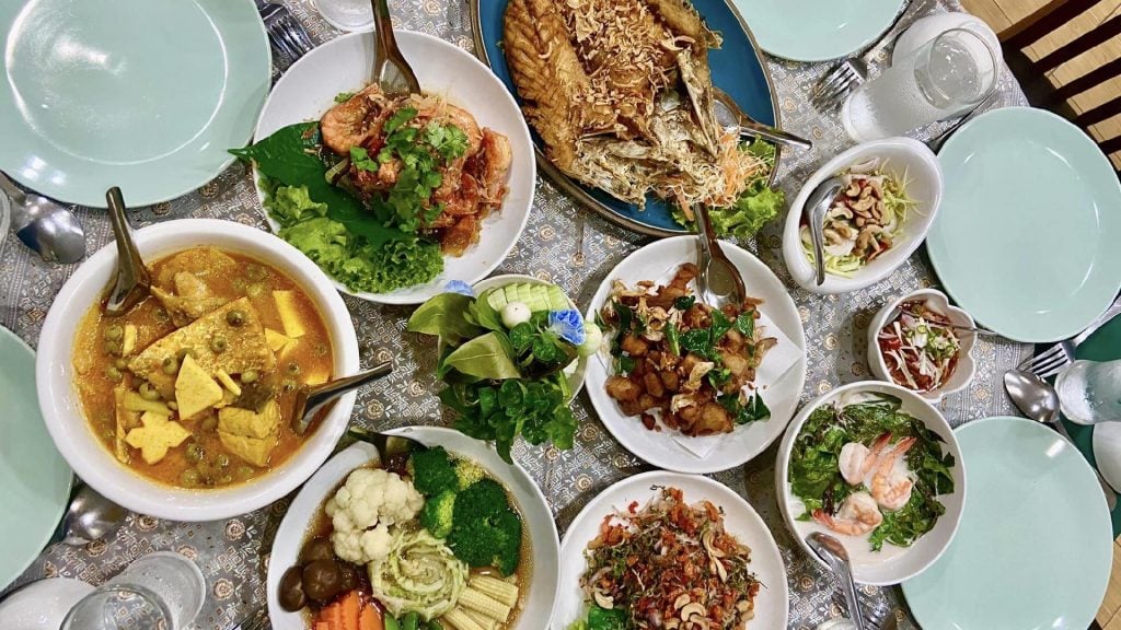 ร้านอาหารกระบี่ - ร้านอาหารอัญชลี กระบี่ (Anchali Krabi Thai Restaurant)
