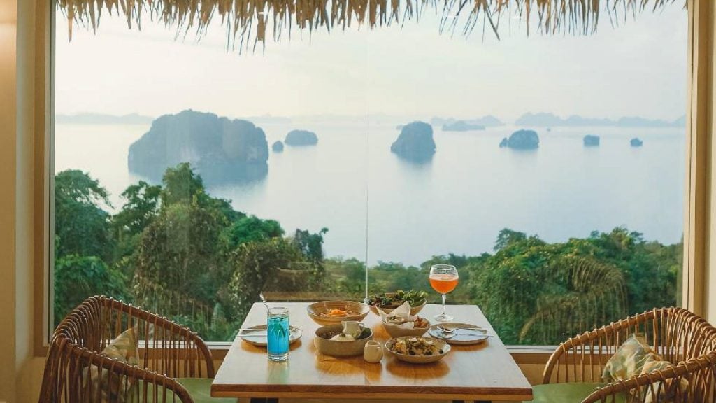 คาเฟ่กระบี่ - เขาทองฮิลล์ (Khaothong Hill)