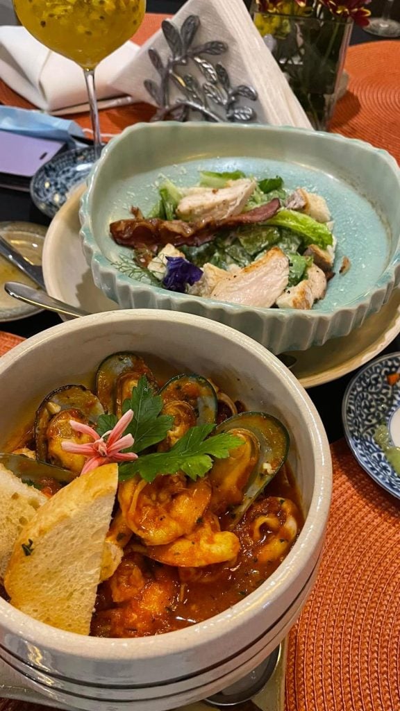 ร้านอาหารกระบี่ - เดอะลองเทลโบ๊ท (The Longtail Boat Italian)