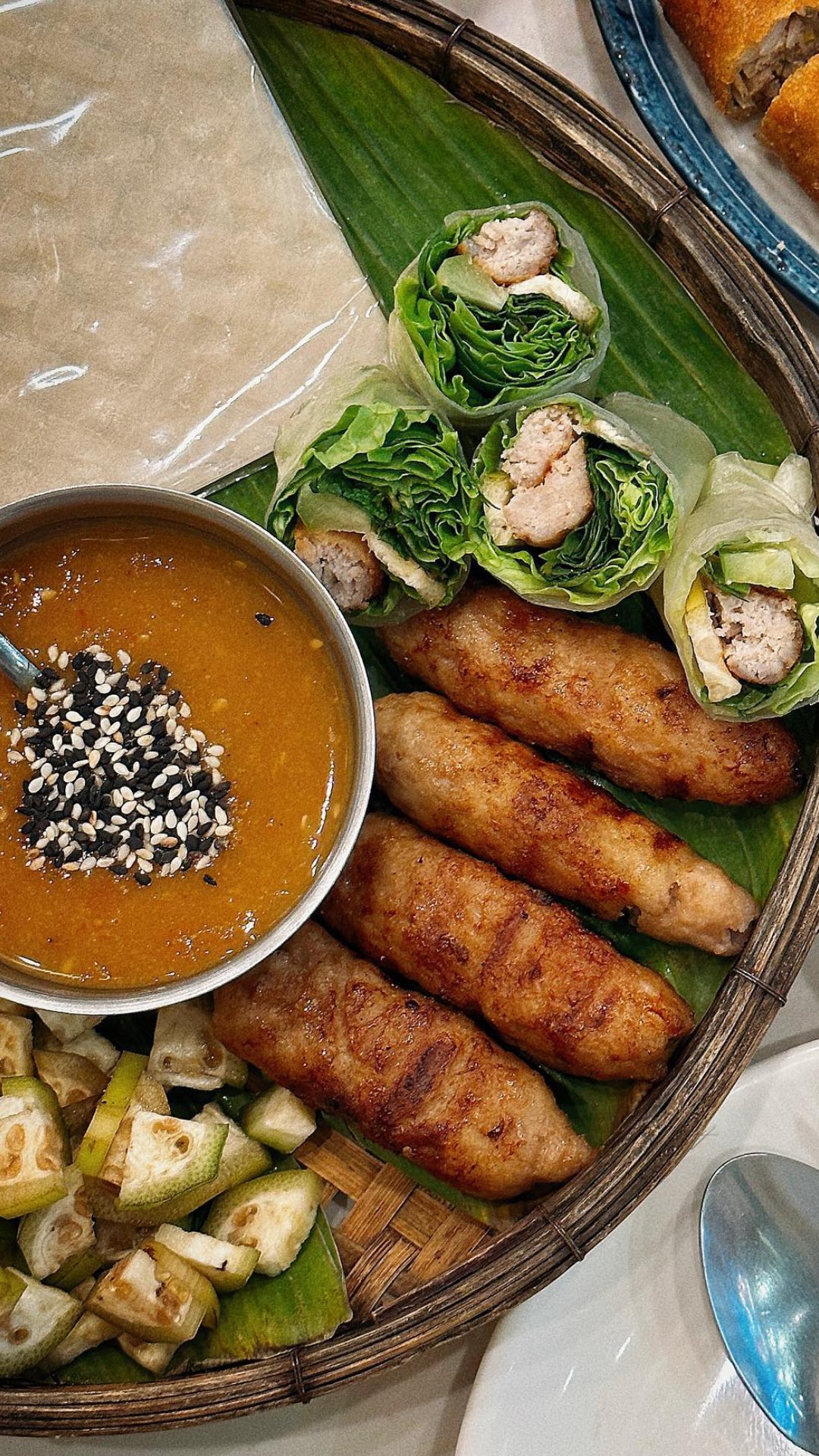 ร้านอาหารอุบลราชธานี - บ้านดั่ง (Bang Dang)