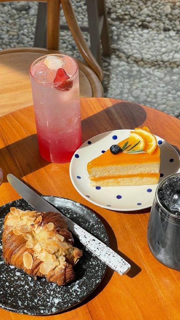 คาเฟ่อุบลฯ - Hokahoka Coffee Bar
