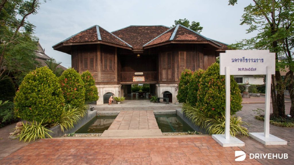 ที่เที่ยวนครศรีธรรมราช - บ้านขุนรัฐวุฒิวิจารณ์ (Baan Tan Khun House)
