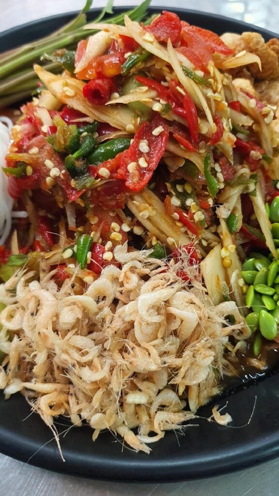 ร้านอาหารอุดรฯ - ครัวคุณนิด (Krua Khun-Nid)
