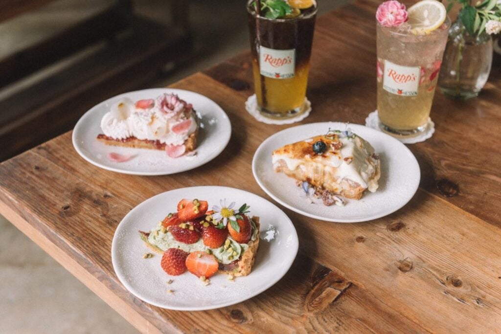 ร้านอาหารอุดรฯ - บ้านนาคาเฟ่ (Barn-Naa Cafe)
