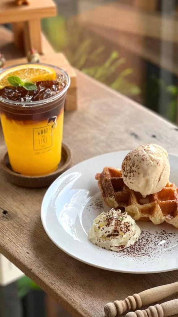 คาเฟ่อุดรฯ - วู้ดยูไลค์คาเฟ่ (Wood You Like Cafe)
