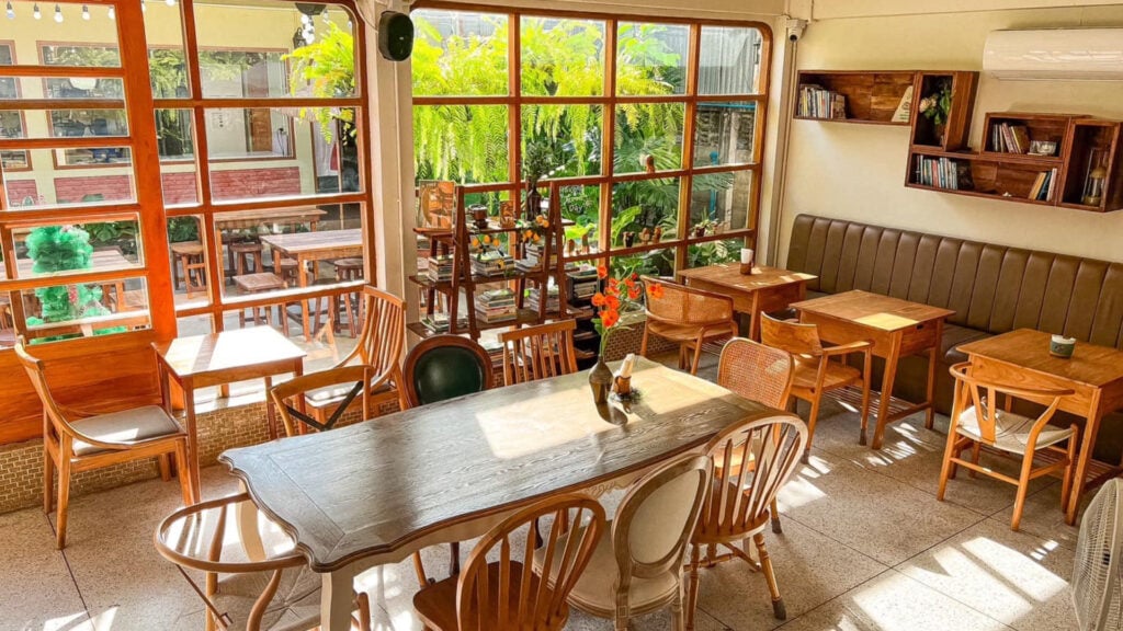 คาเฟ่อุดรฯ - Cafe in Law
