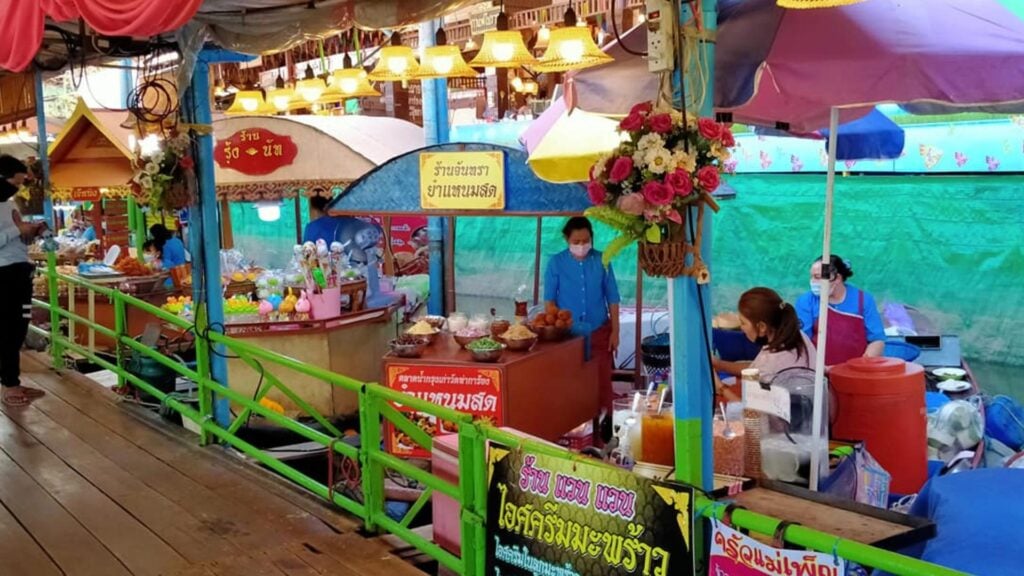 ที่เที่ยวอยุธยา - ตลาดน้ำวัดท่าการ้อง Wat Tha Karong Floating Market