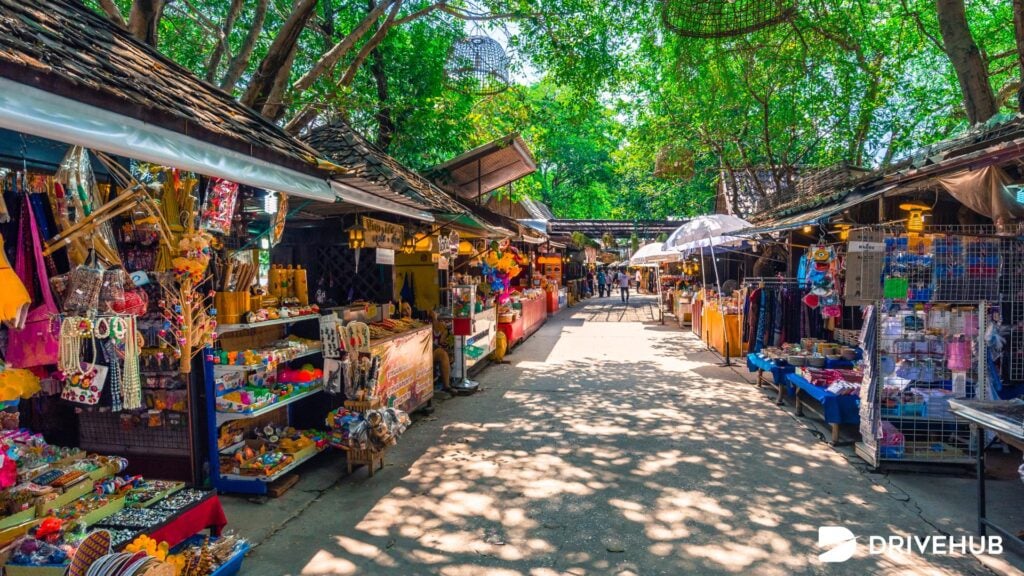 ที่เที่ยวอยุธยา - ตลาดหลวงปู่ทวดอยุธยา (Maharat Buddhist Park)