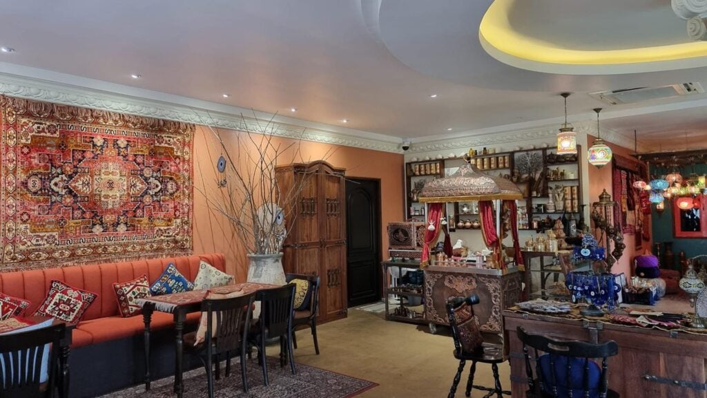 ที่เที่ยวอยุธยา - พระนครคาซ่า (Phranakhon Casa)