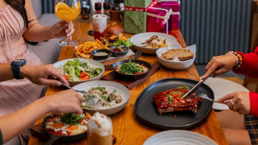 คาเฟ่ภูเก็ต - Hohiho Restaurant & Cafe Phuket
