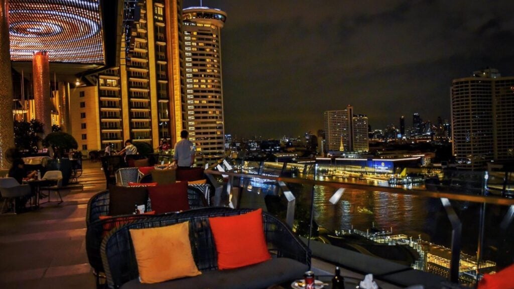 Rooftop Bar กรุงเทพ - Fallabella River Front
