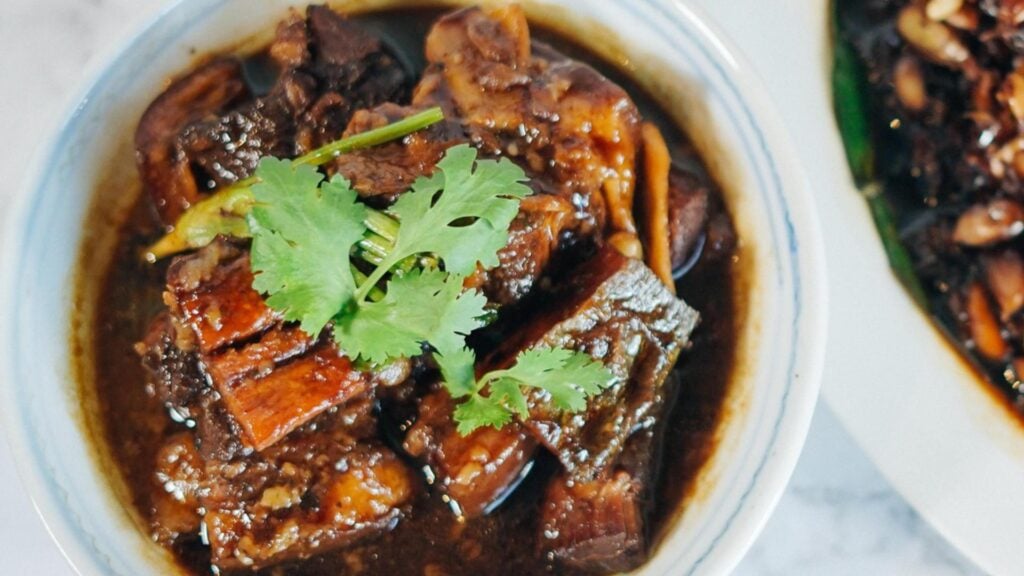 ร้านอาหารภูเก็ต - เดอะ ฌาร์ม (The Charm Dining Gallery)