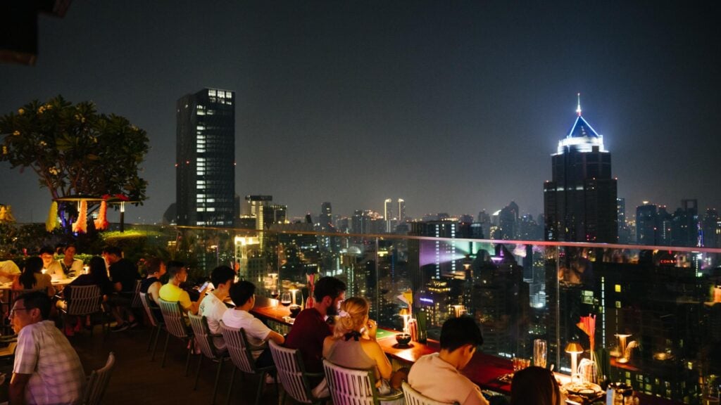 Rooftop Bar กรุงเทพ - Bar Yard
