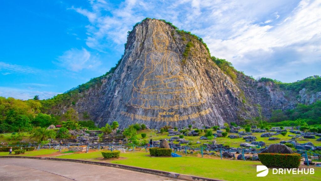 ที่เที่ยวพัทยา - พระพุทธรูปเขาชีจรรย์ (Khao Chi Chan Buddha)  