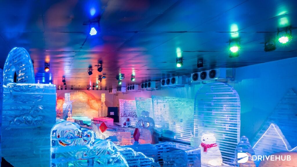 ที่เที่ยวพัทยา -  เมืองน้ำแข็งพัทยา (Frost Magical Ice of Siam)  