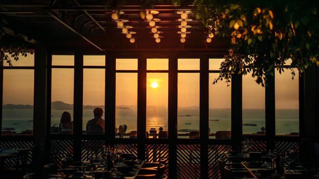 ร้านนั่งชิวพัทยา - PIPPA Restaurant