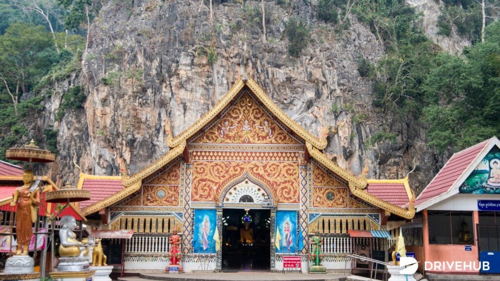 ที่เที่ยวเชียงราย - วัดถ้ำปลา (Wat Tham Pla)