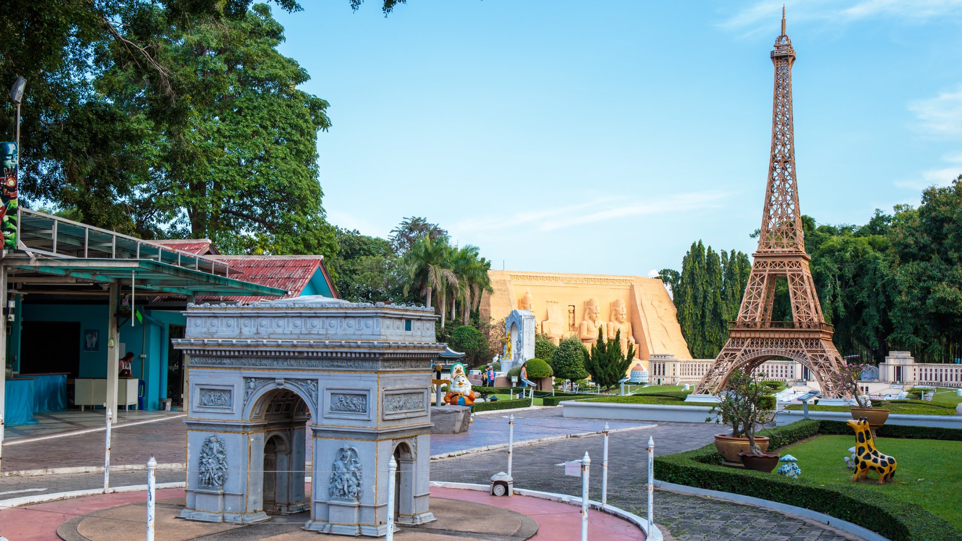 ที่เที่ยวชลบุรี - เมืองจำลองพัทยา (Mini Siam)