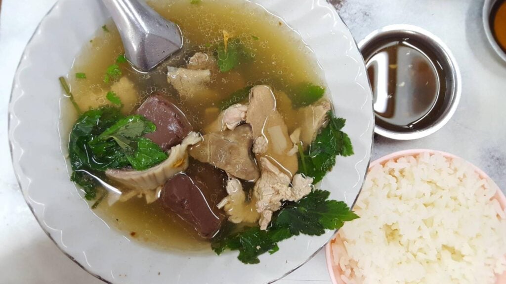 ร้านอาหารน่าน - ร้านอาหารเลิศรส (Lert Rose Restaurant)