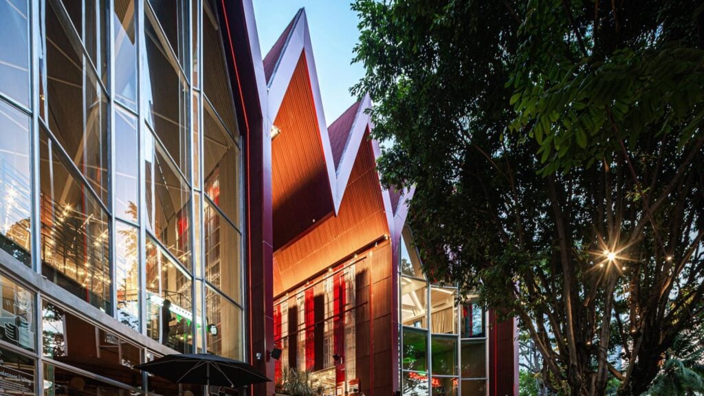 ที่ถ่ายรูปสวยกรุงเทพ - เดอะคอมมอนส์ ศาลาแดง (the COMMONS Saladaeng)  