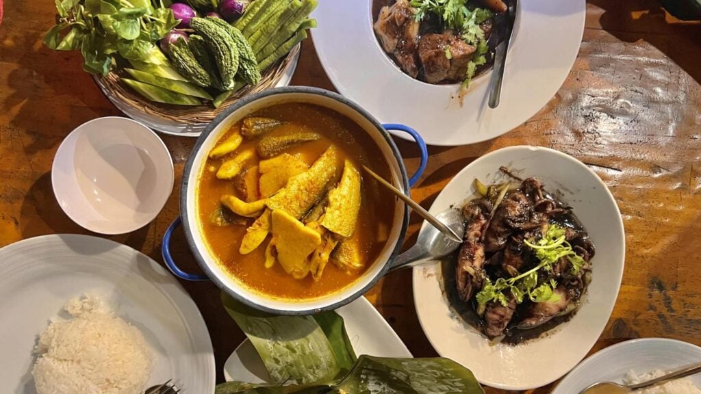 ร้านอาหารกระบี่ - บ้านโกเล็ก ริเวอร์ไซด์ (Ban Ko Lek Riverside)