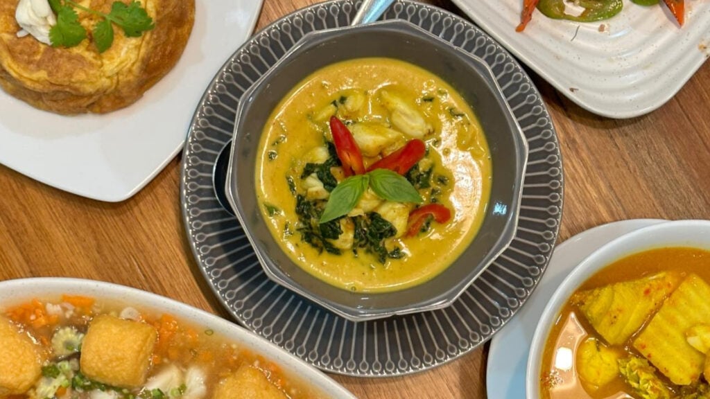 ร้านอาหารกระบี่ - หอมเคย (HOM KOEI Southern Thai Cuisine)