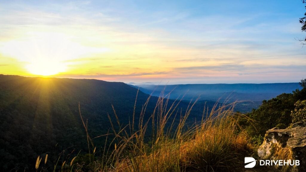 ที่เที่ยวเขาใหญ่ - จุดชมวิวผาเดียวดาย (Pha Diao Dai Cliff)  