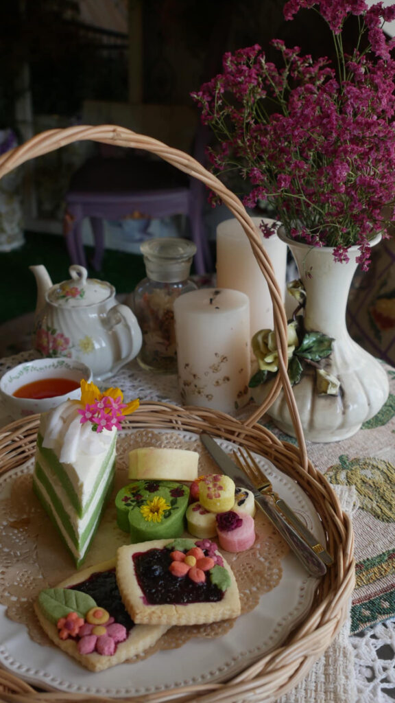 คาเฟ่ถ่ายรูป - Chuen Floral Home Cafe