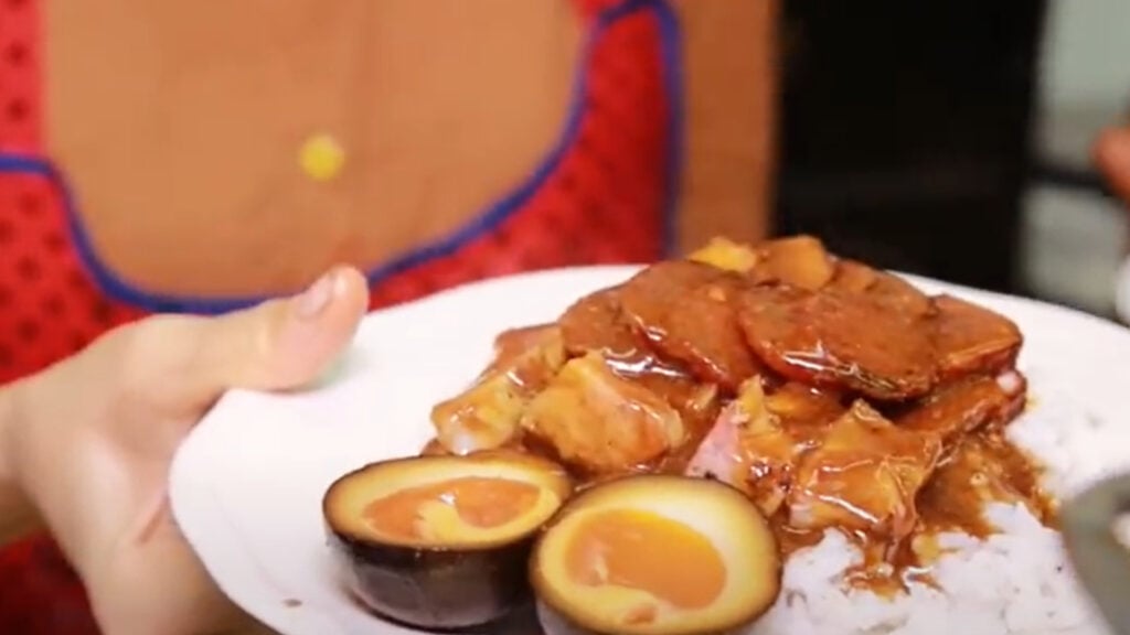ร้านอาหารเยาวราช - เซี้ยเหล่ายี่ห้อ ข้าวหมูแดง (Xie Lao Yee Hor)
