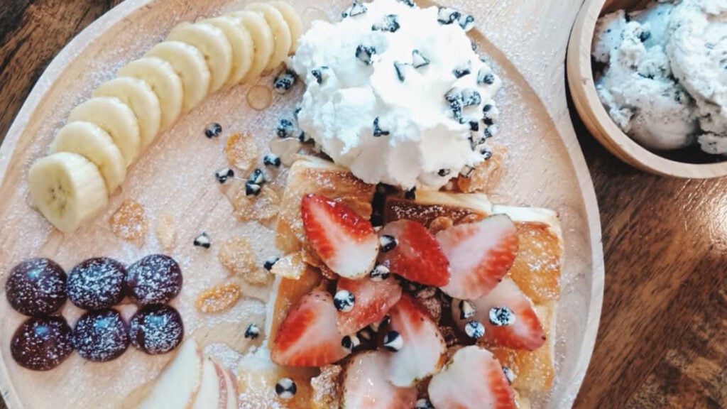 คาเฟ่อุดรฯ - Charms Cafe' (ชาร์ม คาเฟ่)
