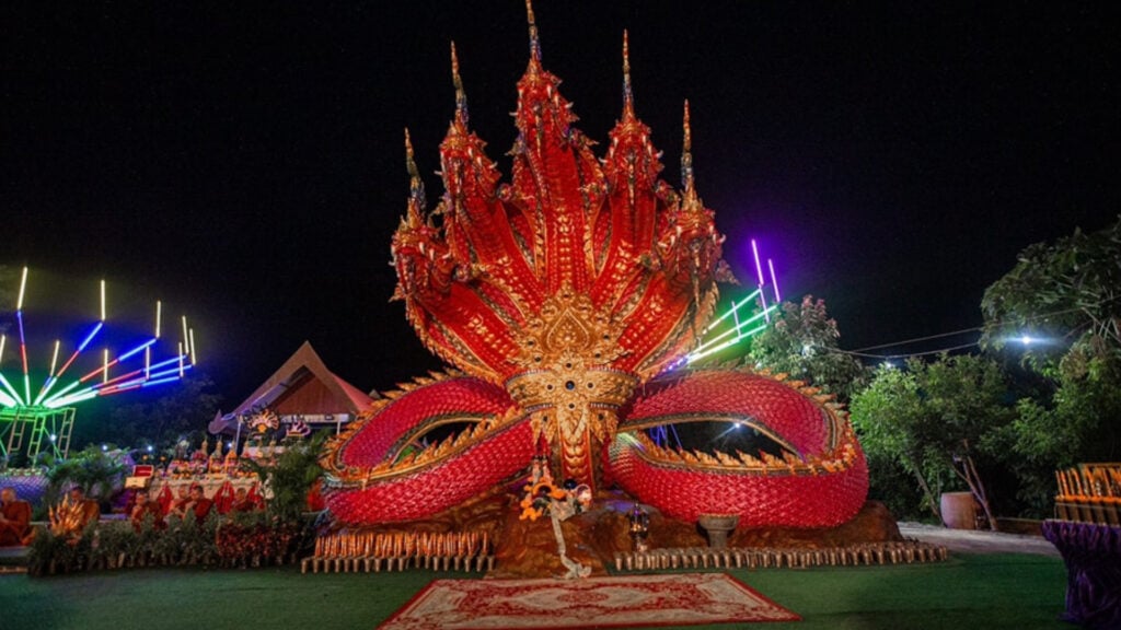 ที่เที่ยวอุดรฯ - วัดป่าภูจันทร์หอม (Wat pa phu chan hom)  