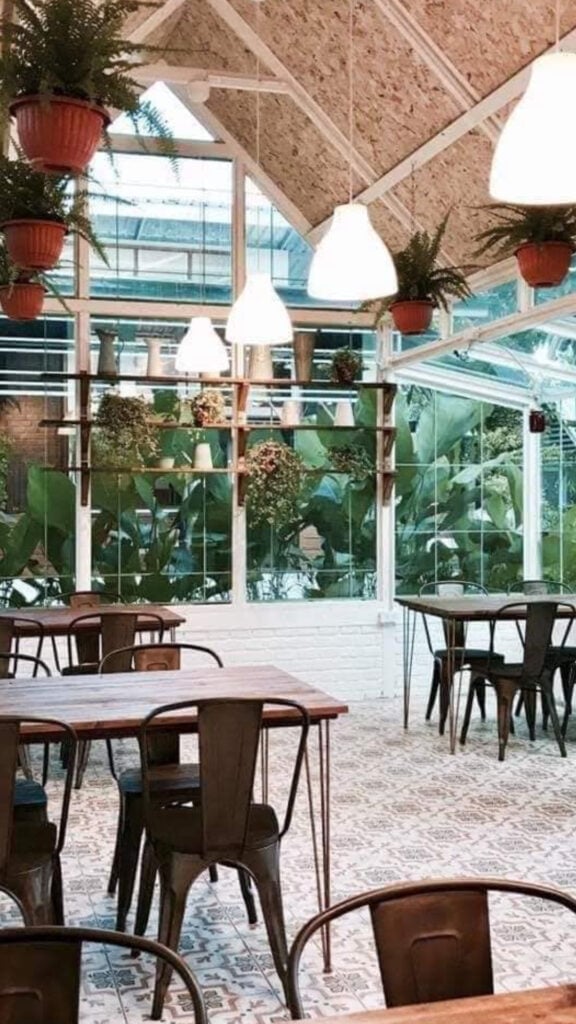 ร้านอาหารอุดรฯ - ชบาบาร์น ครัวอีสานวินเทจ (Chabaa Barn E-san Vintage Kitchen)  