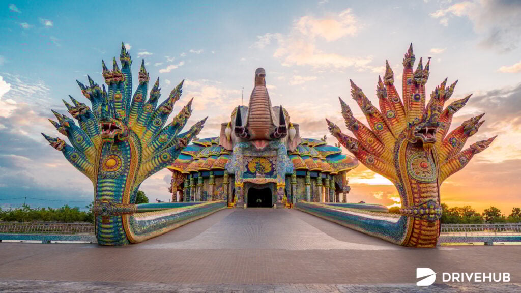 ที่เที่ยวโคราช -  วัดบ้านไร่ (Wat Ban Rai Luang Phor Koon)