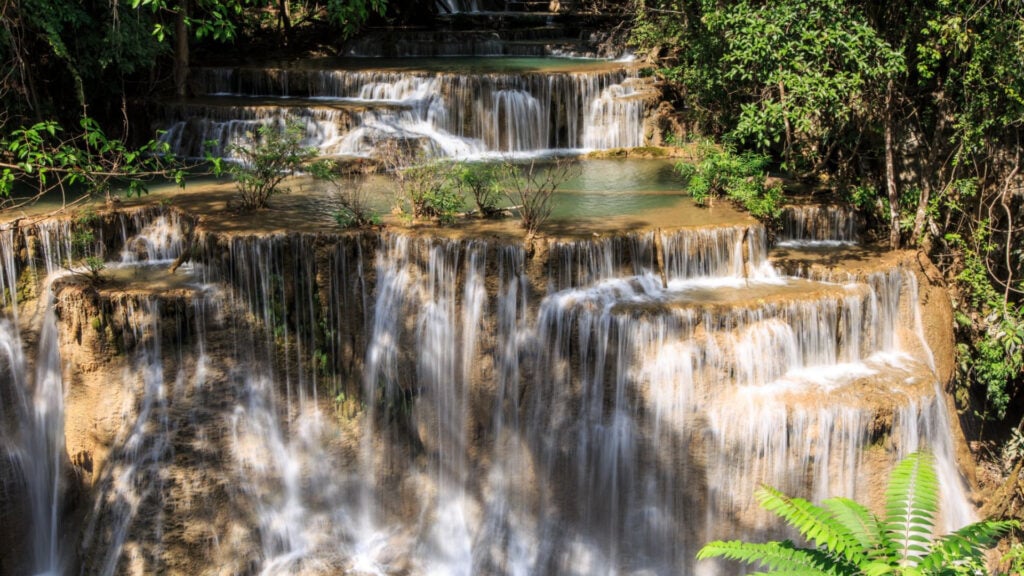 จุดกางเต็นท์ - จุดกางเต็นท์น้ำตกห้วยแม่ขมิ้น (Huay Maekamin Waterfall)